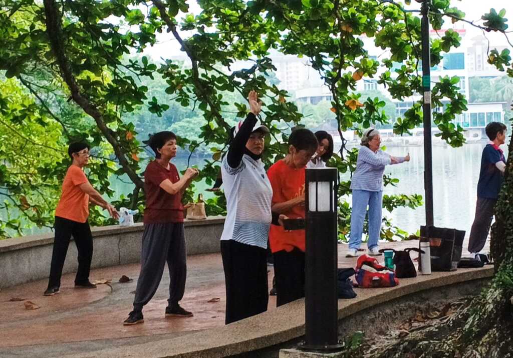 Breathing Practices for Physical and Spiritual Health, Martial Arts and Sufism? 20 The Xi' Gong group begins their breathing practice.