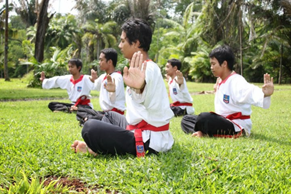 Breathing Practices for Physical and Spiritual Health, Martial Arts and Sufism? 27 Breathing Practice in Silat